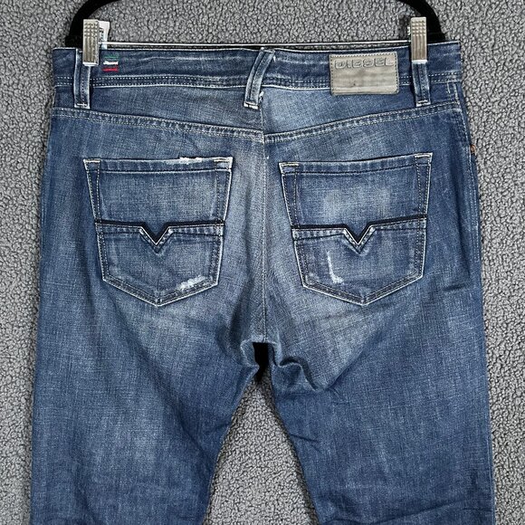 Diesel Larkee Straight Fit Button Fly Italy Made Jeans - Men's Size 36*32 - Blue - Picture 4 of 11